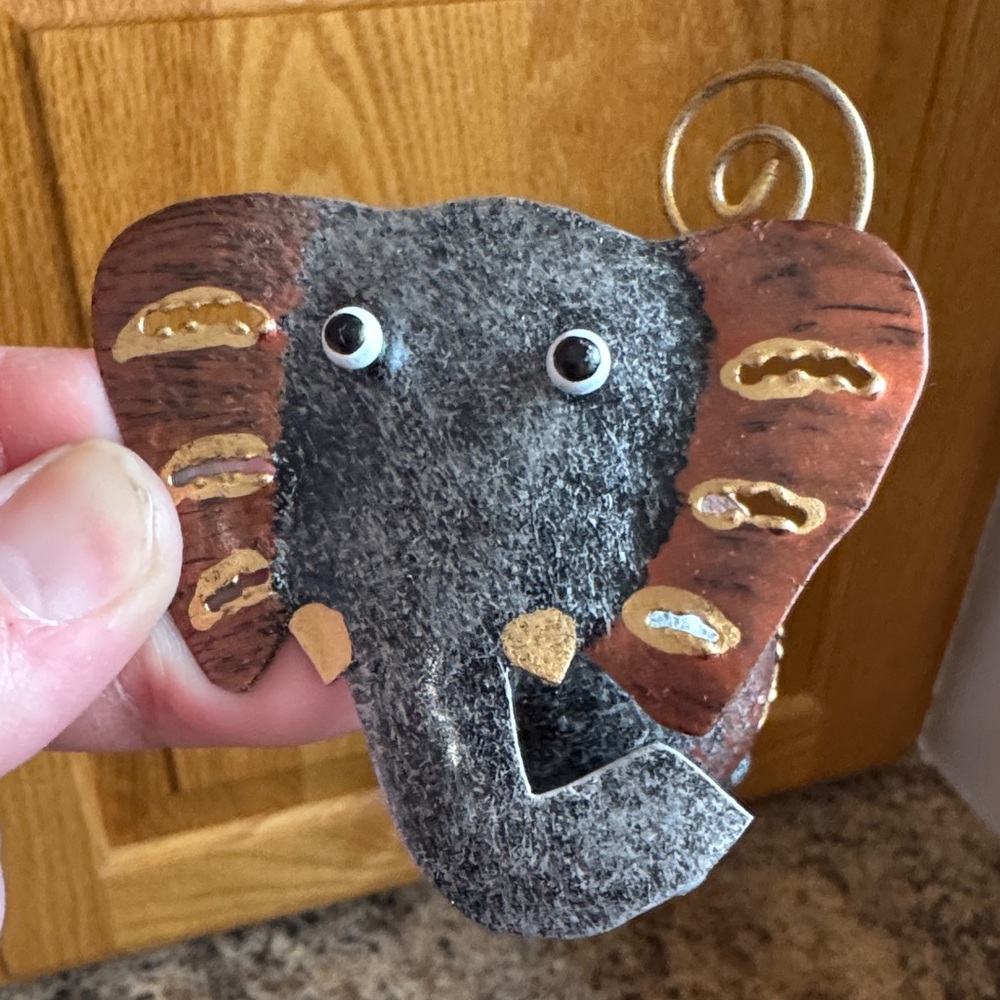 Elephant Shaped pic holder